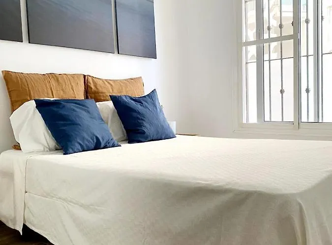 アパート Beachfront Two-bedroom In