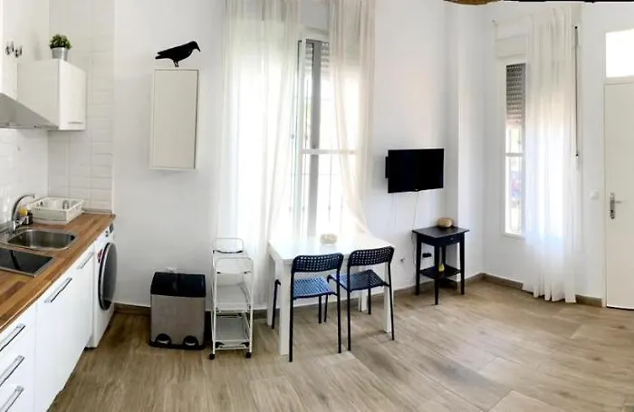 Beachfront Two-bedroom In Apartment *