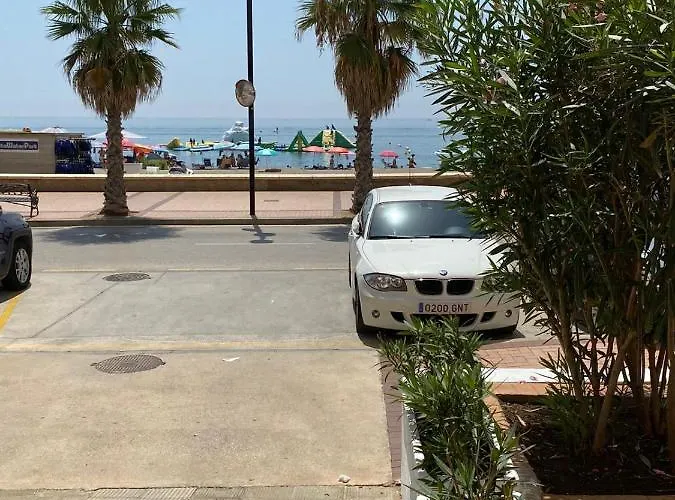 Appartamento Beachfront Two-bedroom In