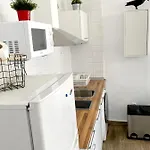 Beachfront Two-bedroom In Apartman *
